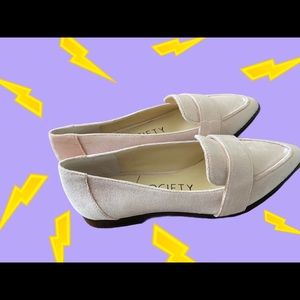 SOLD - Pink velvet loafers